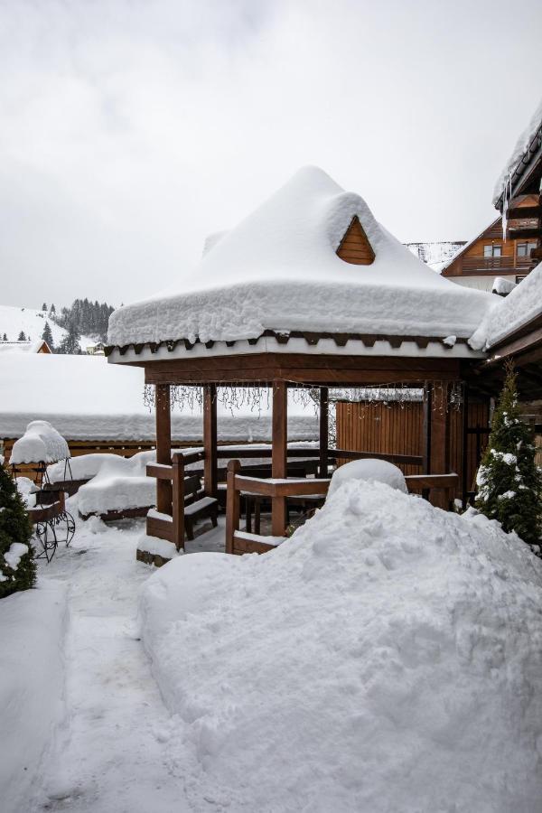 Altair Hotel Bukovel Eksteriør bilde